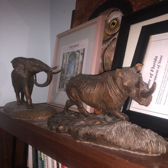 Beautiful Bronze Sculptures Rhino and Elephant - Picture 2 of 5